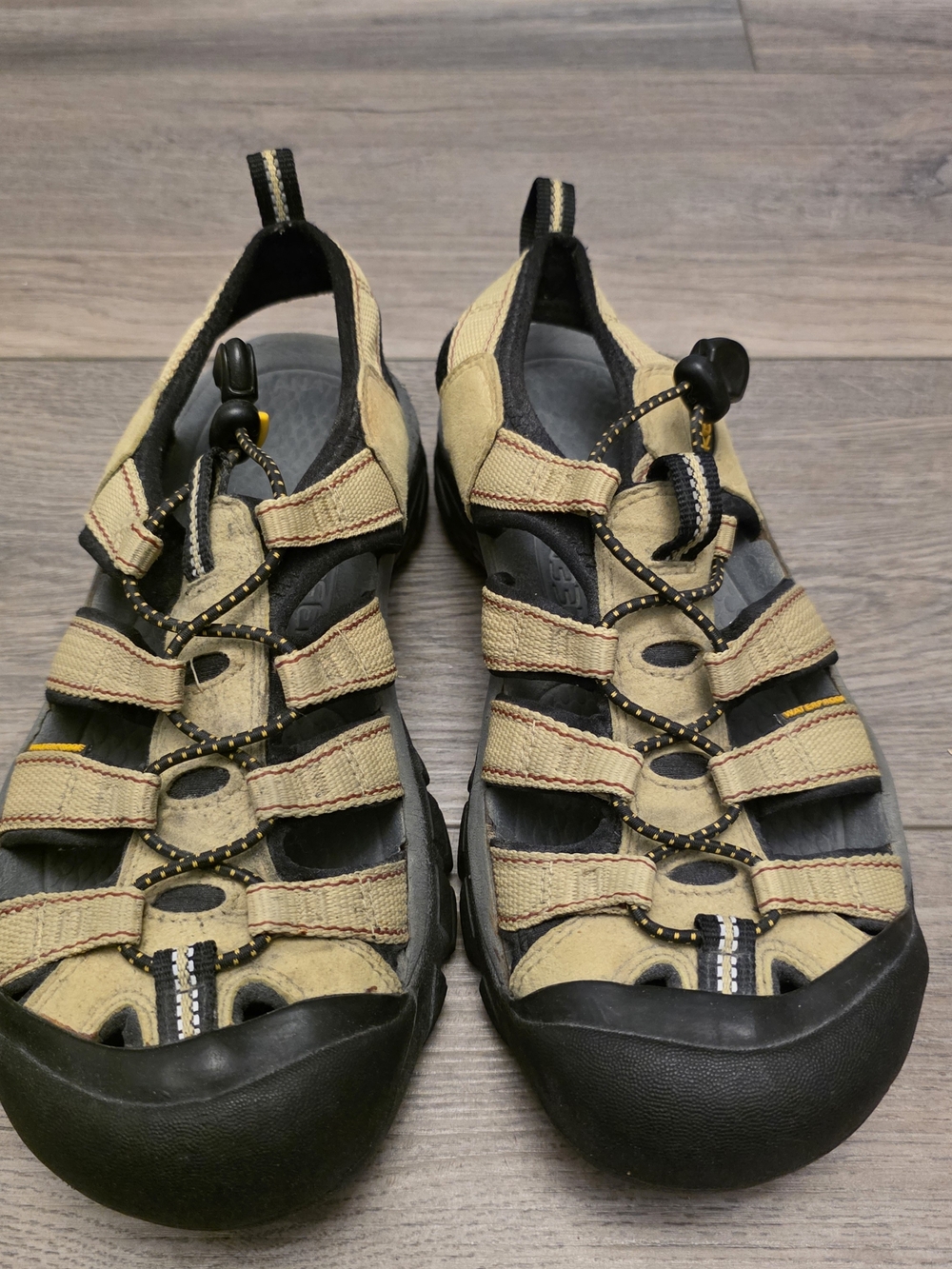 KEEN Newport H2 Men's Waterproof Hiking Sport Sandals - Size 8.